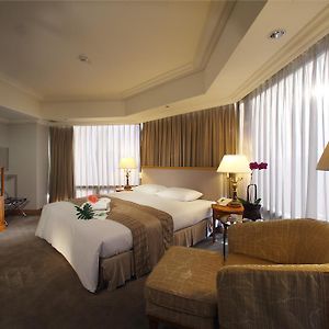 Corner Suite
